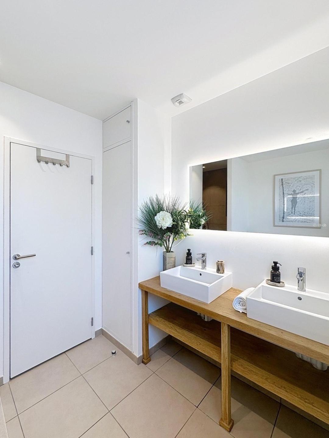So Guest- Pepite De Charme Proche Cathedrale, Climatisation Parking Apartment Reims Exterior photo