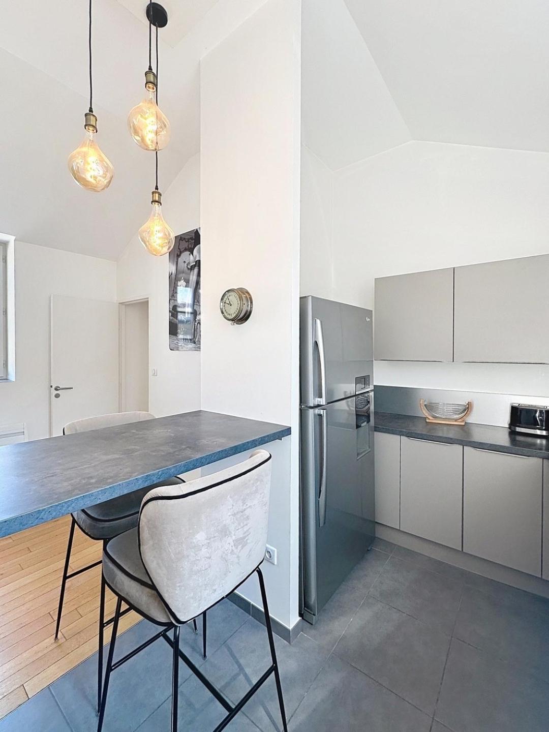 So Guest- Pepite De Charme Proche Cathedrale, Climatisation Parking Apartment Reims Exterior photo